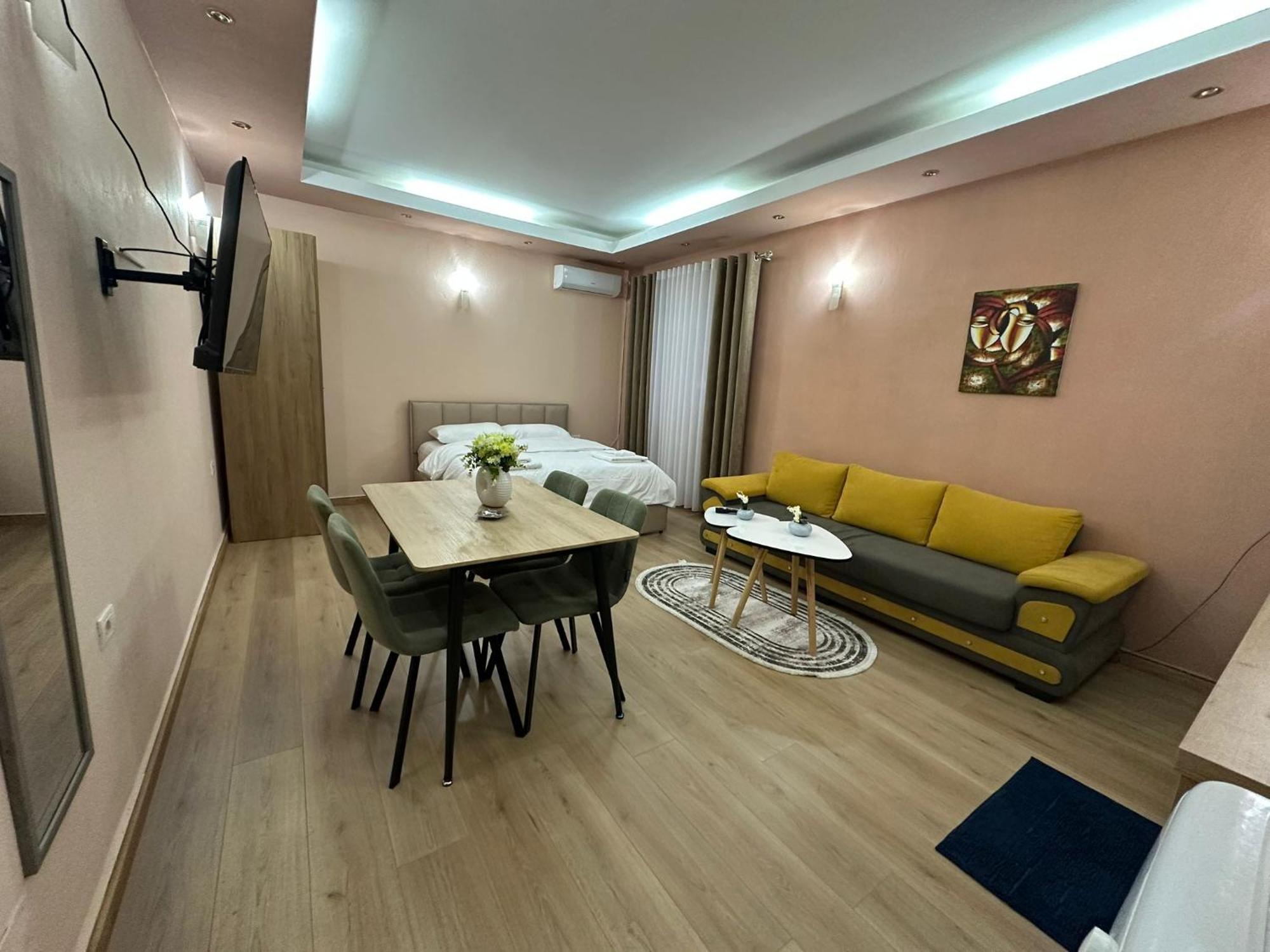 Adora Apartment Tiranë Eksteriør bilde
